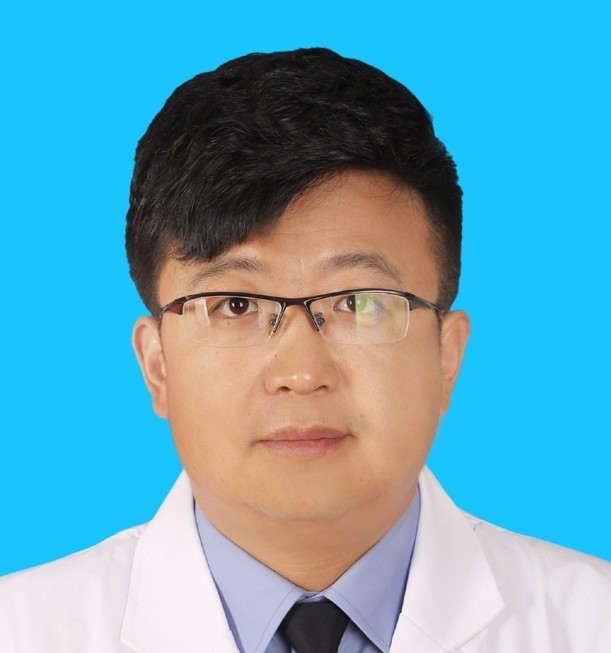 副主任医师 陈多平
