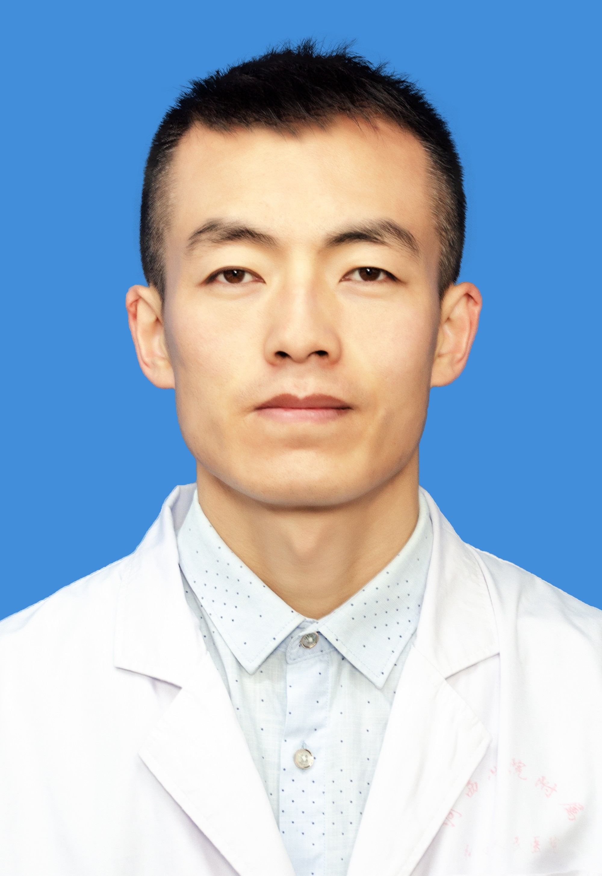 主治医师 刘飞