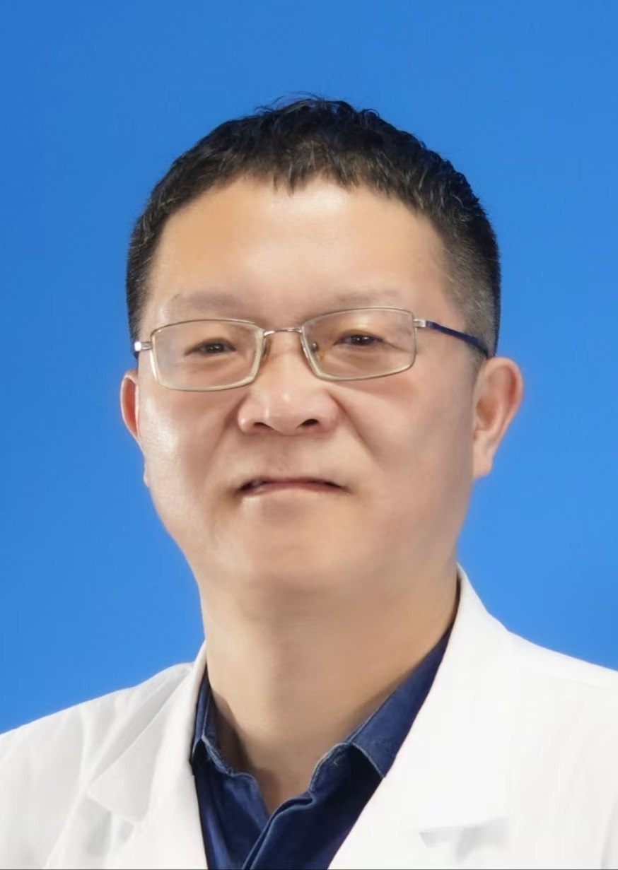 主任医师 李毅