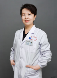 无影灯下四十载  医者仁心守初心 