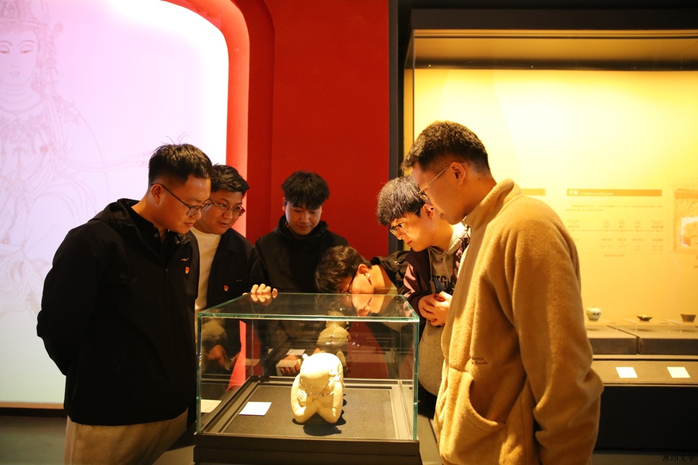 fa101cfe5829487d8ff748aed15b4ac2.jpg fa101cfe5829487d8ff748aed15b4ac2.jpg