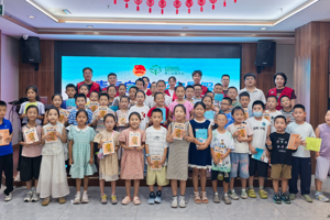 急救科普进暑期 守护青春保平安——我院住培党支部开展青少年急救科普公益活动