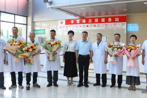 市委常委、市委宣传部部长、市委秘书长王韶华走访慰问我院医师代表